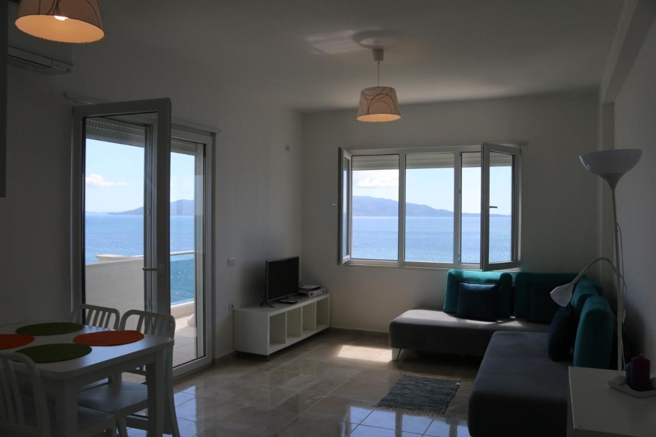 White Sea View Residence Sarande Bagian luar foto