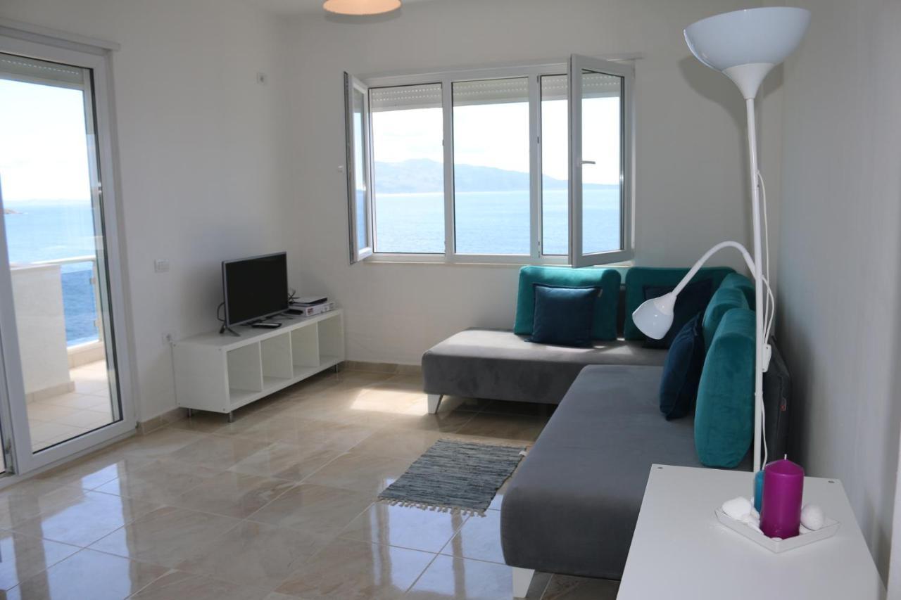 White Sea View Residence Sarande Bagian luar foto