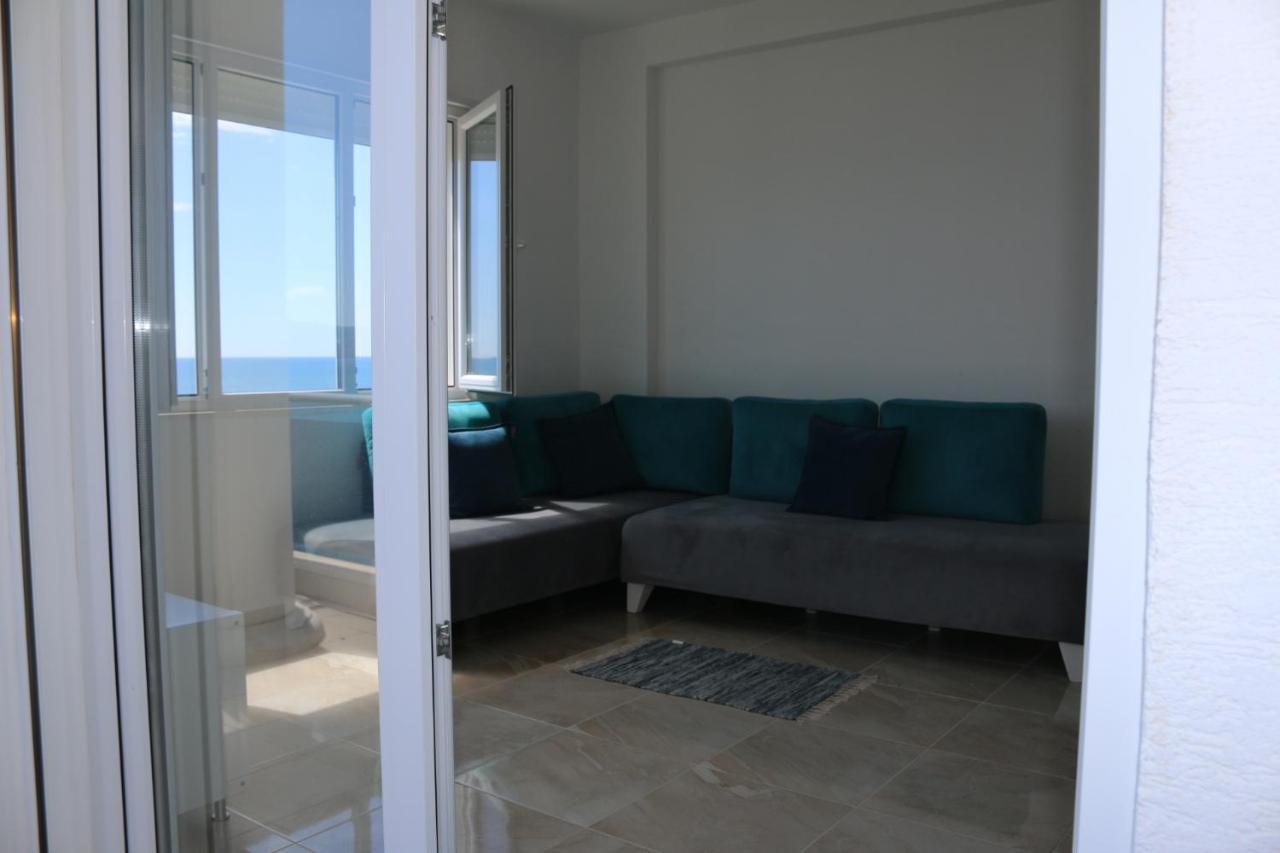 White Sea View Residence Sarande Bagian luar foto